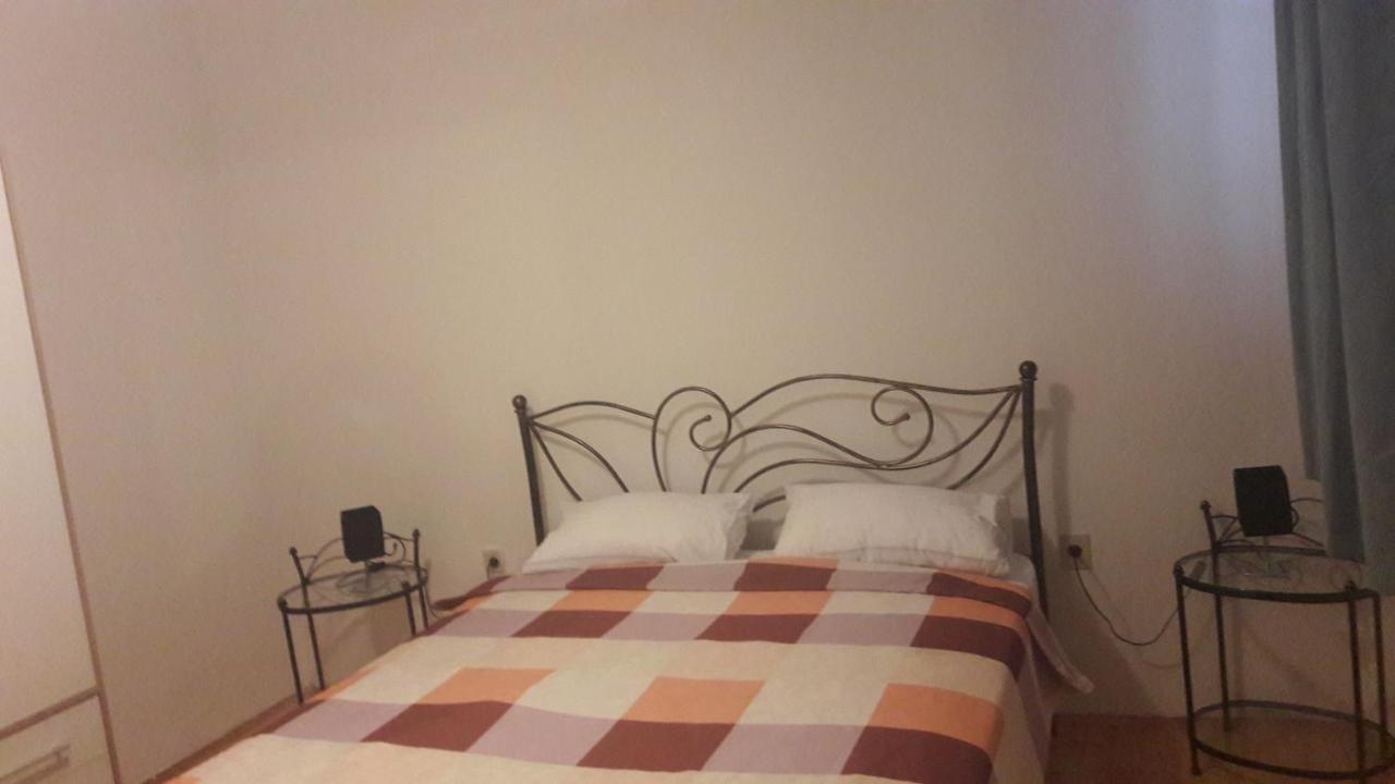 Apartment Piranhe Bagian luar foto