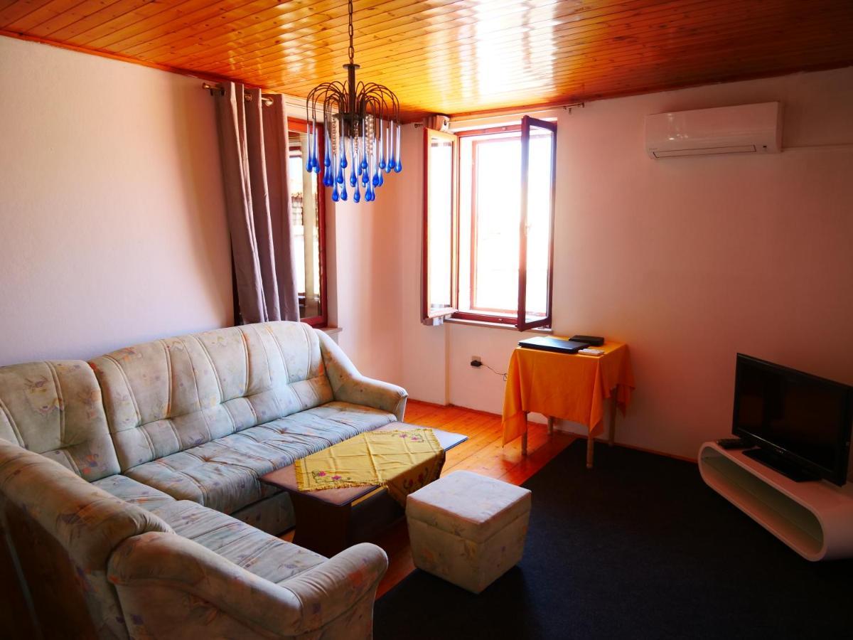 Apartment Piranhe Bagian luar foto