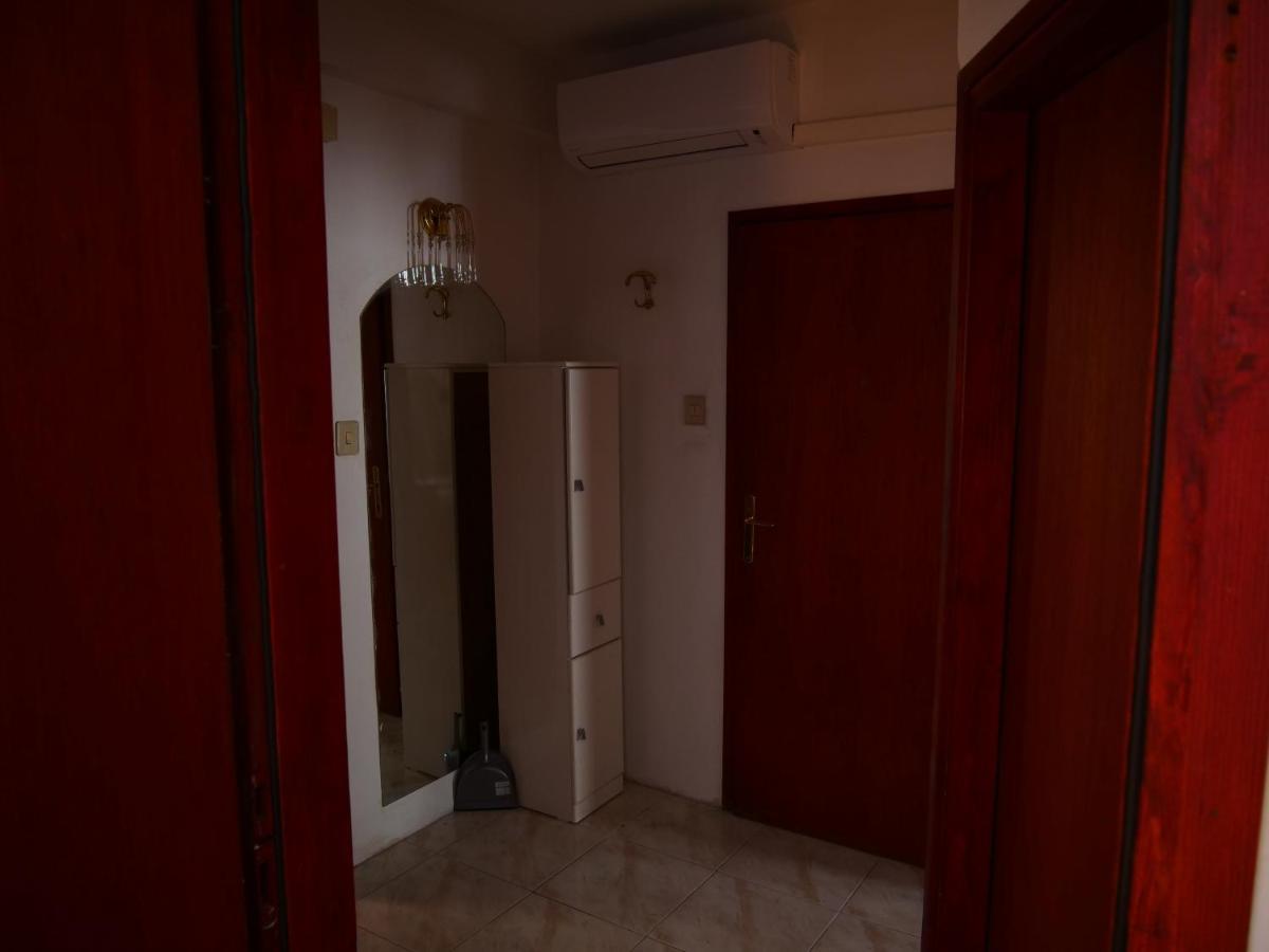 Apartment Piranhe Bagian luar foto